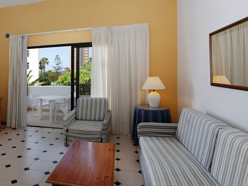Apartamentos Hg Cristian Sur 로스크리스티아노스 외부 사진