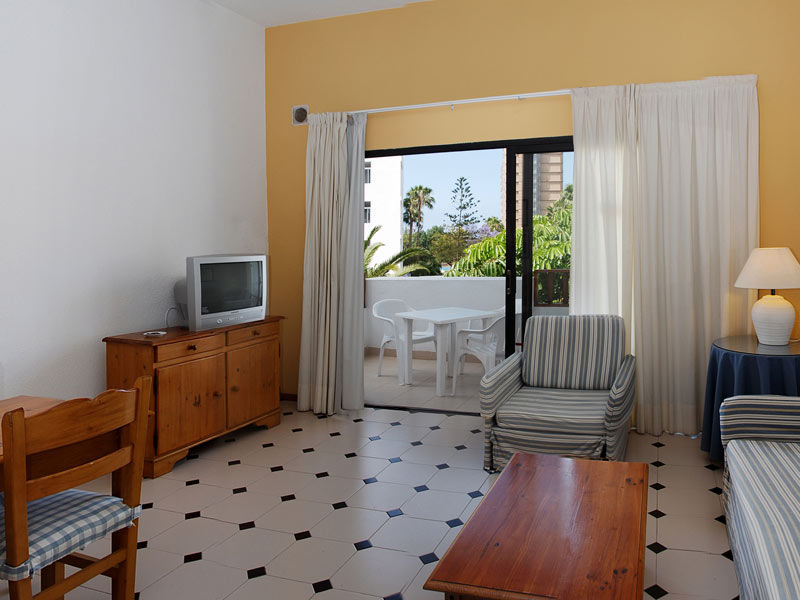 Apartamentos Hg Cristian Sur 로스크리스티아노스 외부 사진